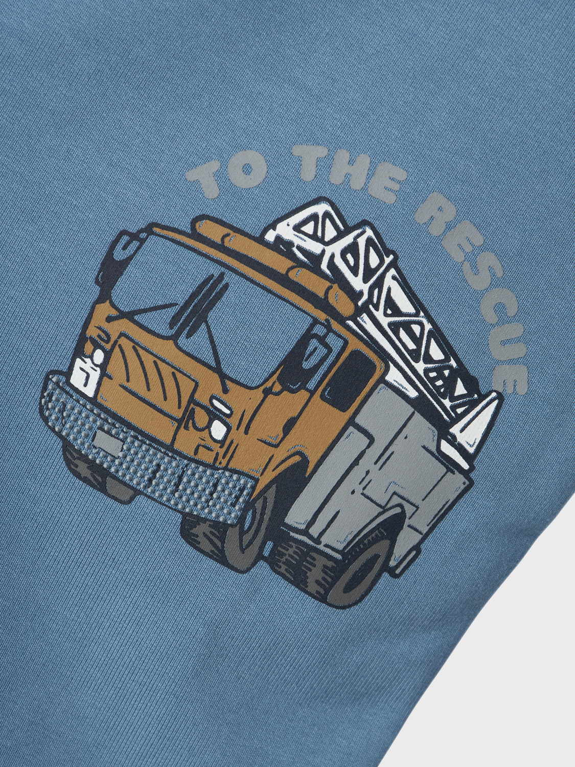 model_shot-front_full